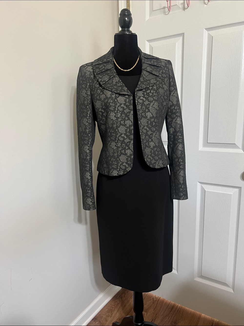 Le Suit Black and Silver Lace-Overlay Cropped Blazer and Dress